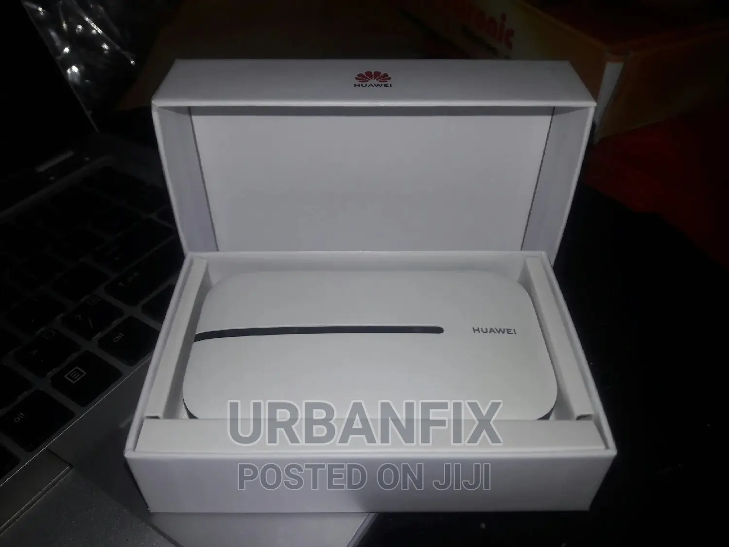 Huawei 4G Portable Pocket Mi-fi With Max Of 16 Users