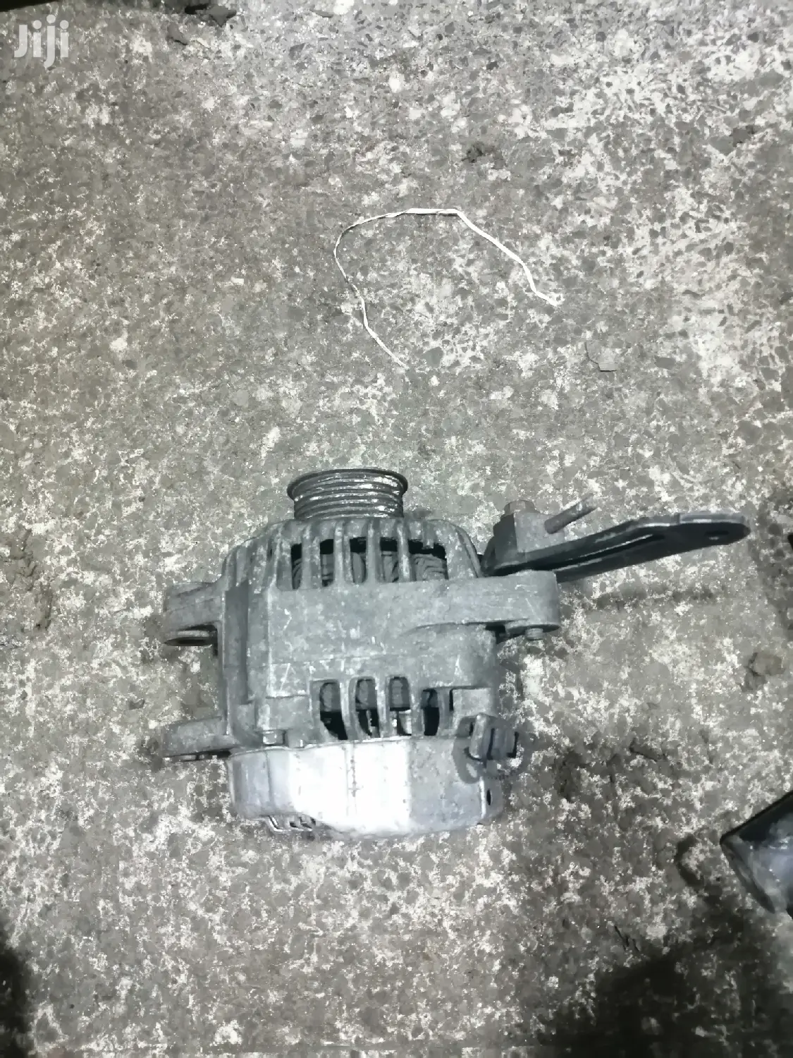 Toyota 1sz Alternator for Toyota Vitz.