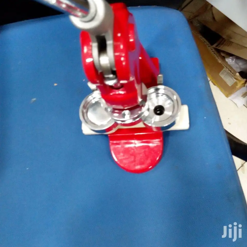 Button Badge Machine