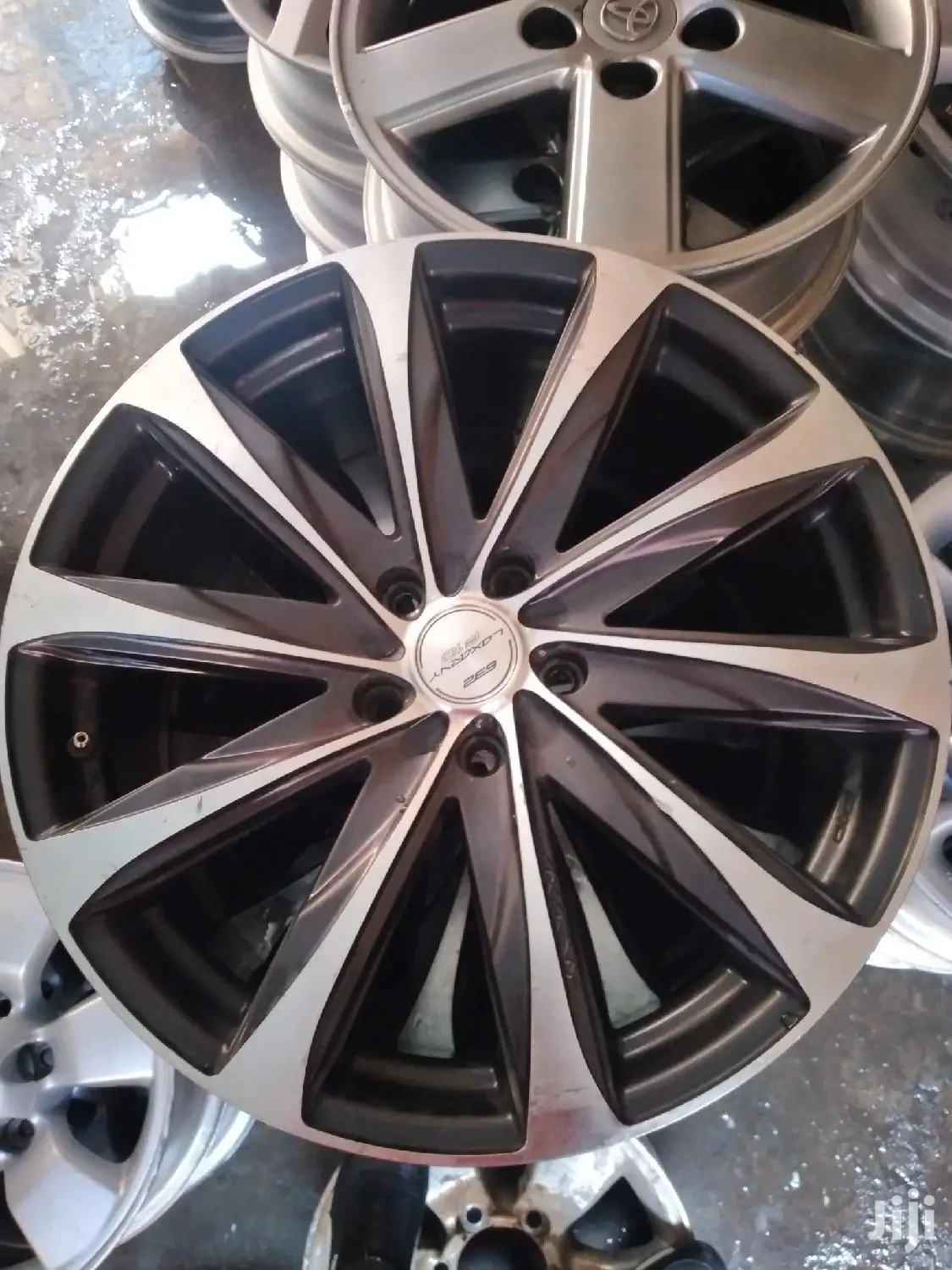 Original Rims Set Size 19 Inch for Toyita Harrier