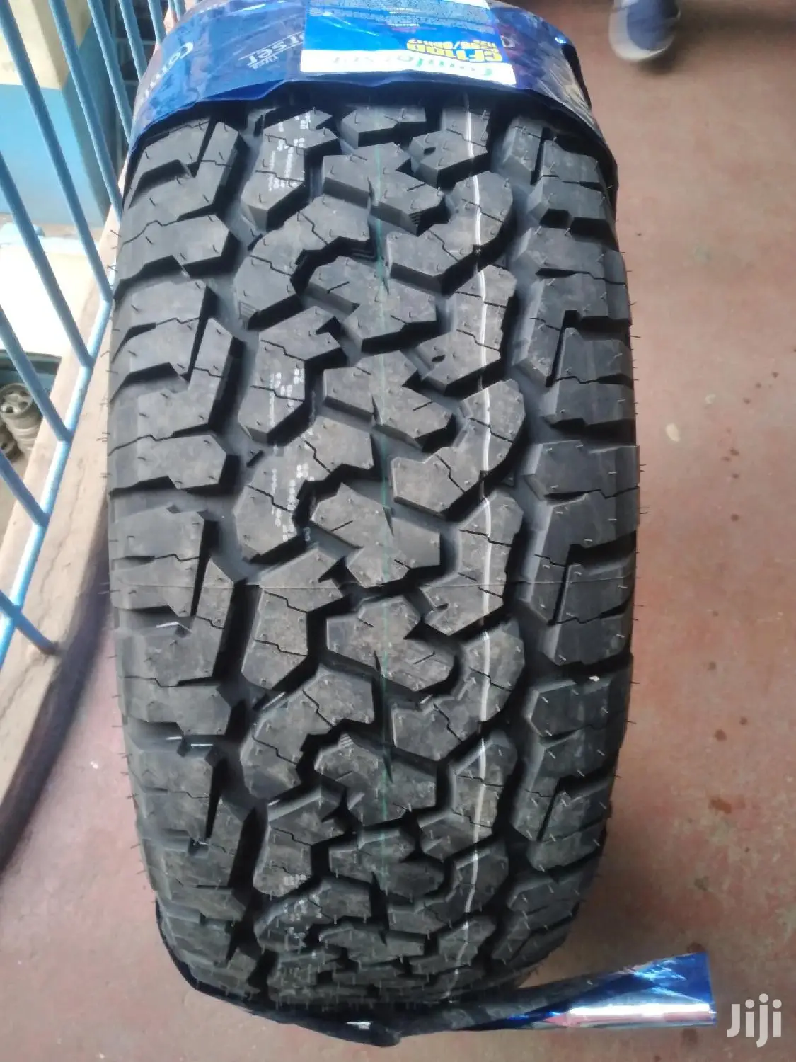 Quality Comforser Tires Sizes 265/65r17 A/T .