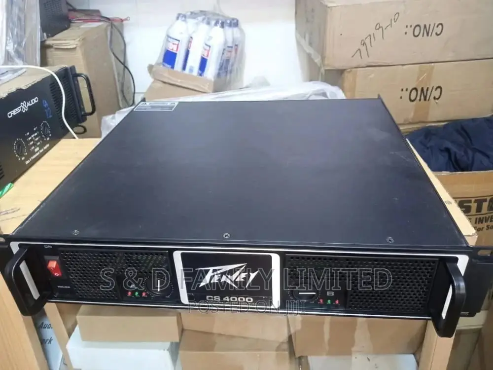 Peavey CS 4000 Power Amplifier