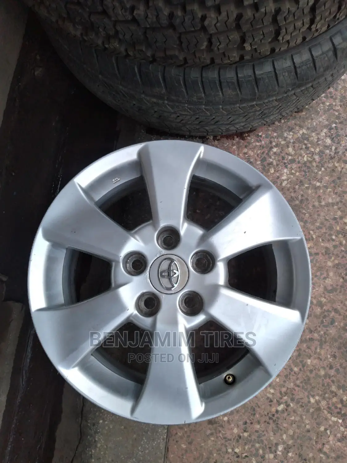 Originla Rim Set Size 16 Inch for Noah Mark 2 Isis 