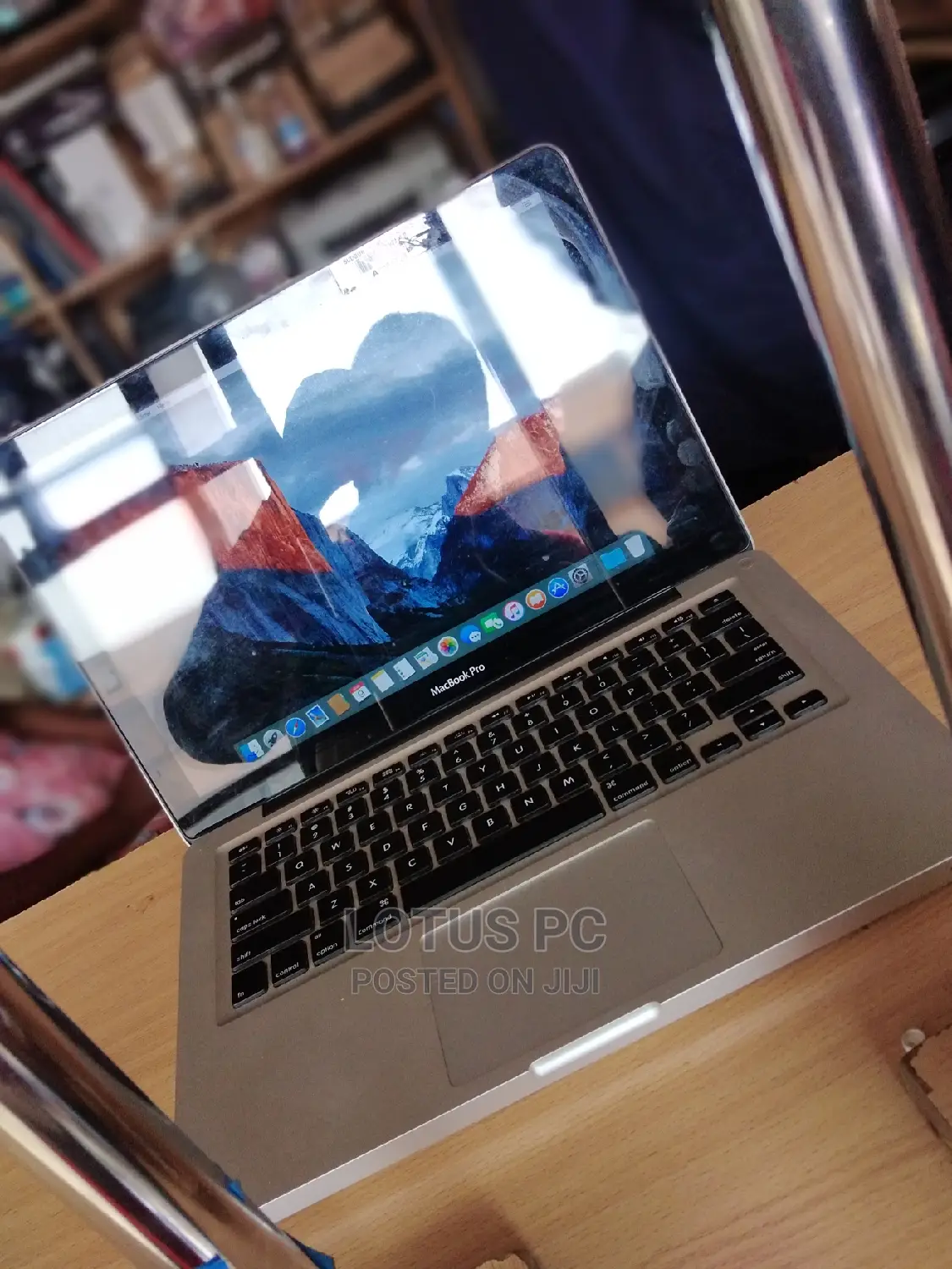Laptop Apple MacBook Pro 8GB Intel Core 2 Duo HDD 500GB