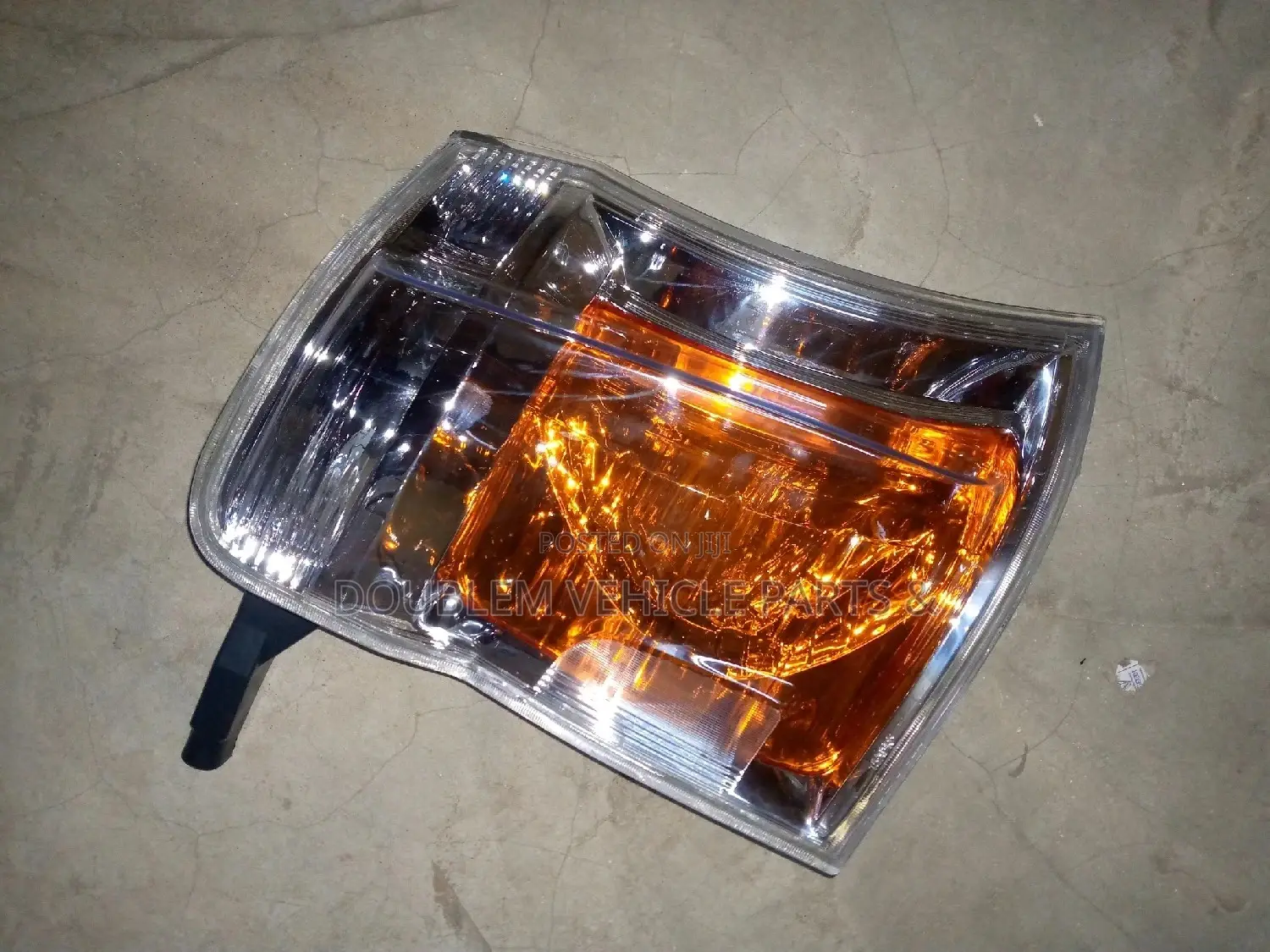 Corner Lamp E25 New Model