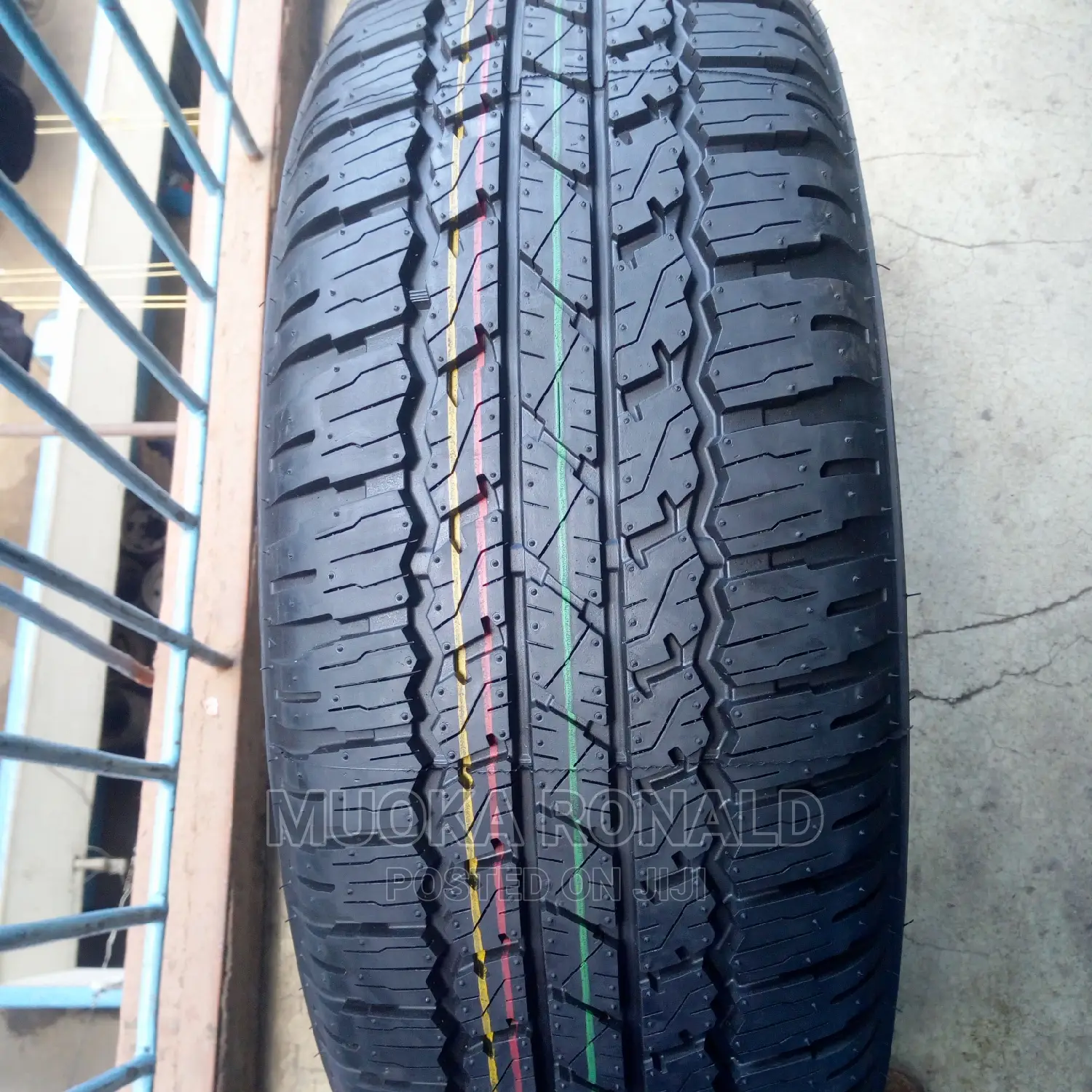 265/65r17 Bridgestone Tyre (Dueler) Made in South Africa