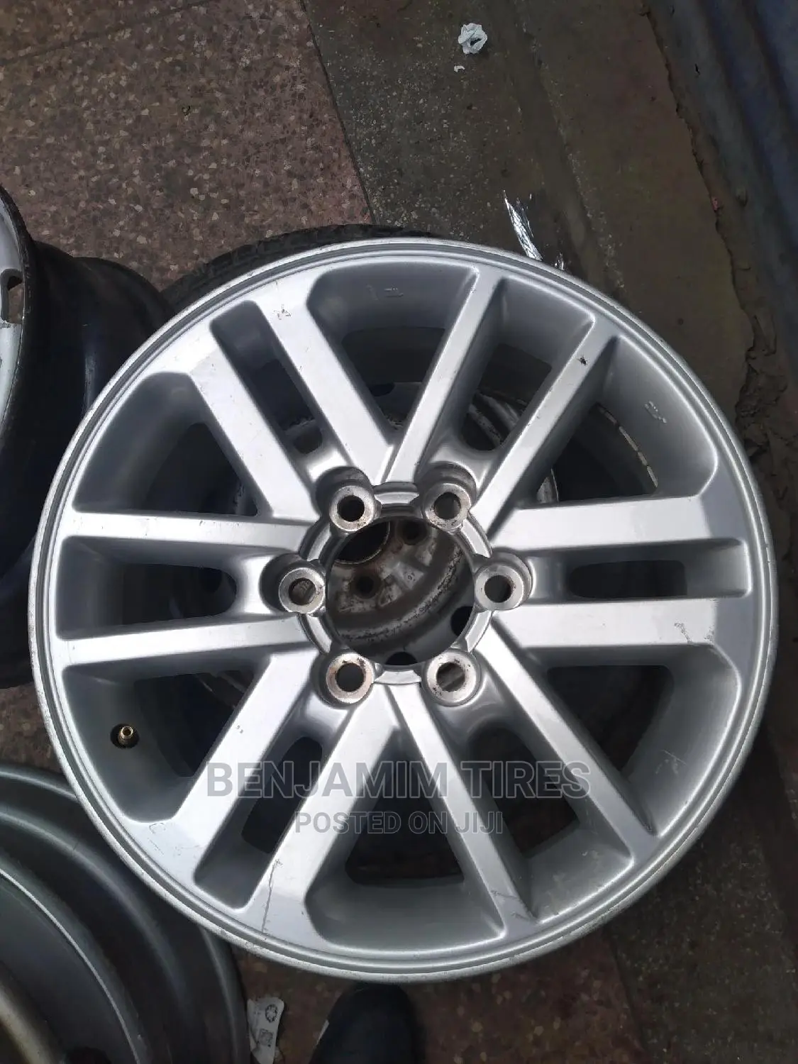 Original Rim Size 17 Inch for Toyota Vigo Double Cab .