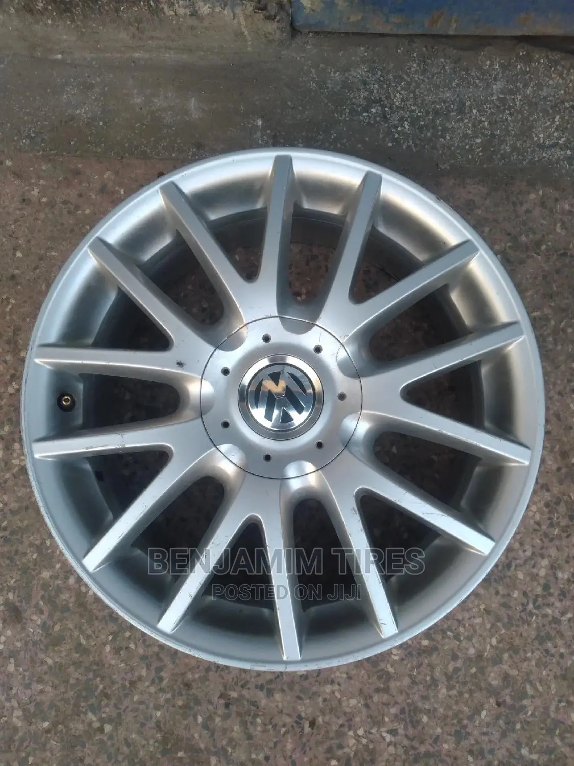 Original Rims Size 17 Inch Set for Volkswagen.