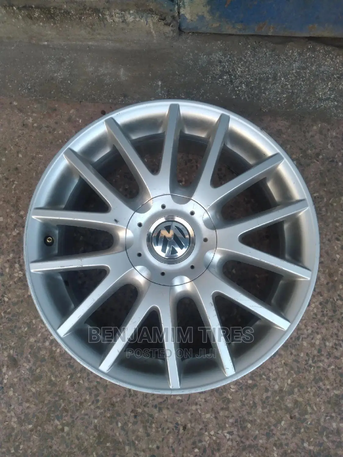 Original Rims Size 17 Inch Set for Volkswagen.