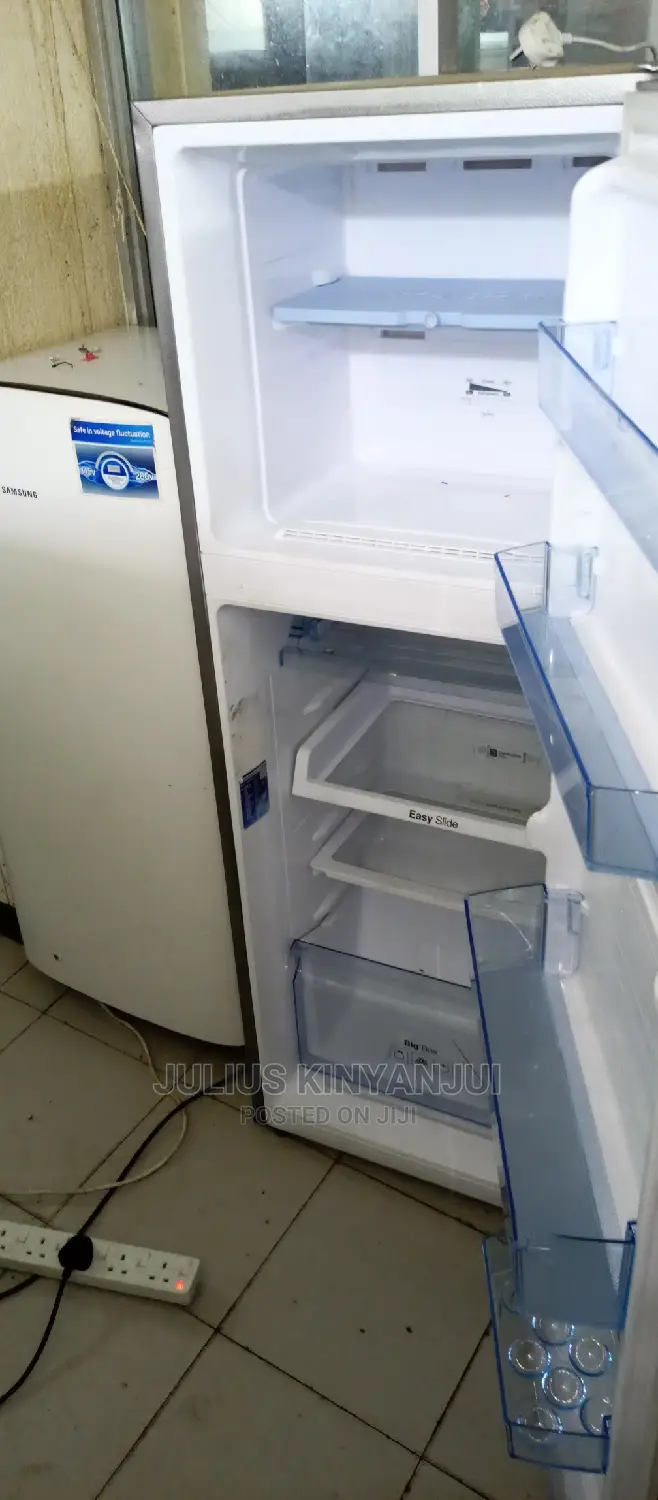 Samsung Fridge 300L