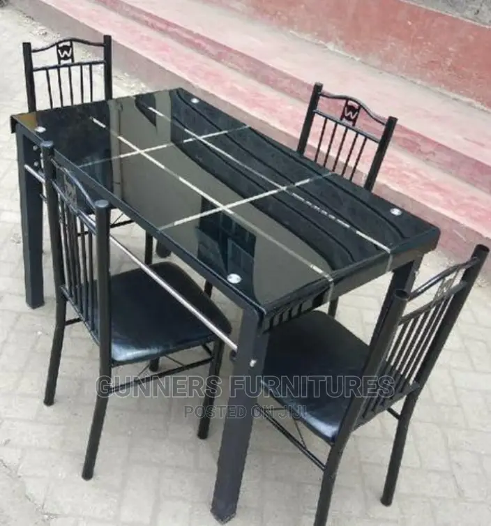 Dining Table Set.