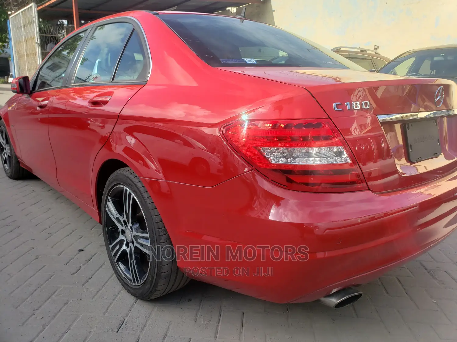 Mercedes-Benz C180 2014 Red