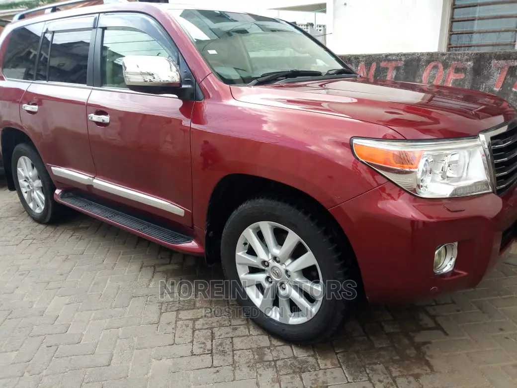 Toyota Land Cruiser Prado 2014 Red