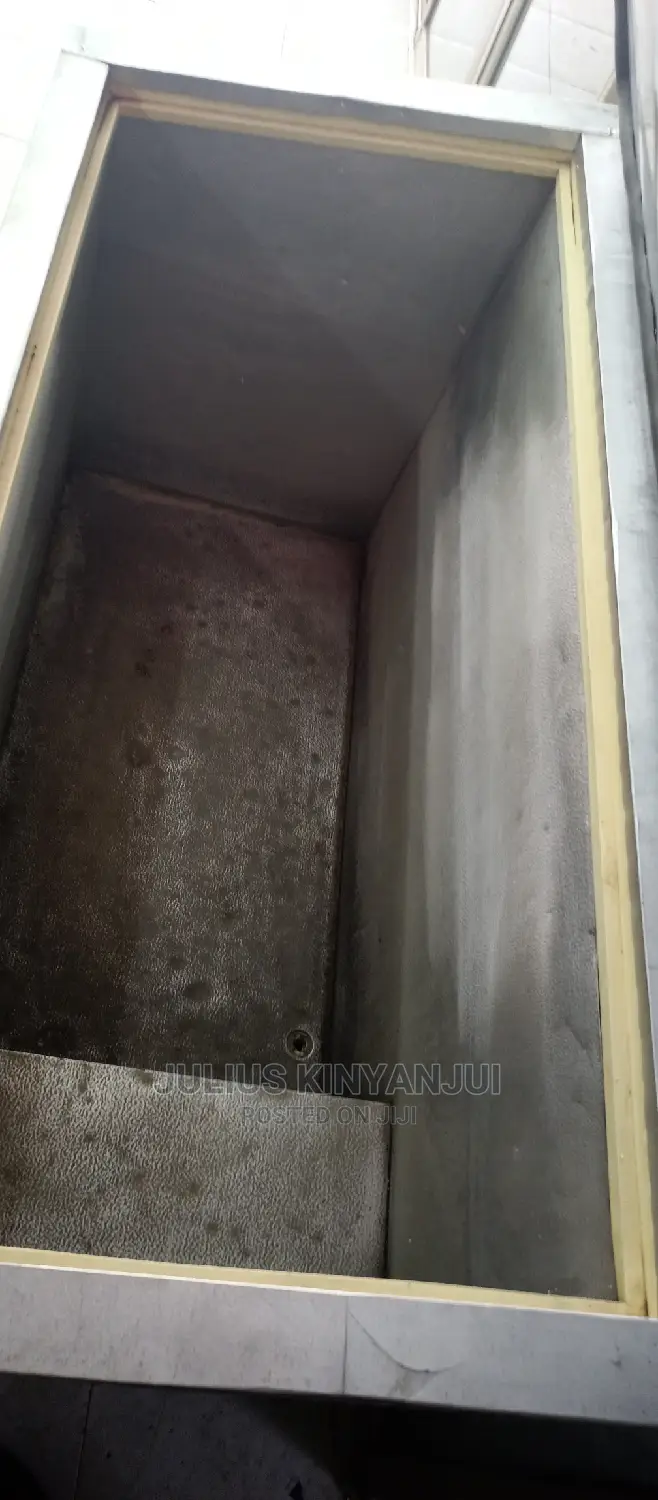 400 Litres Freezer