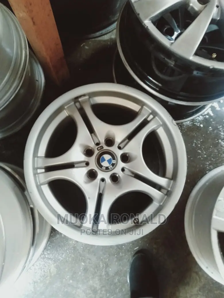 17inch Rims for BMW (ORIGINAL ONES.