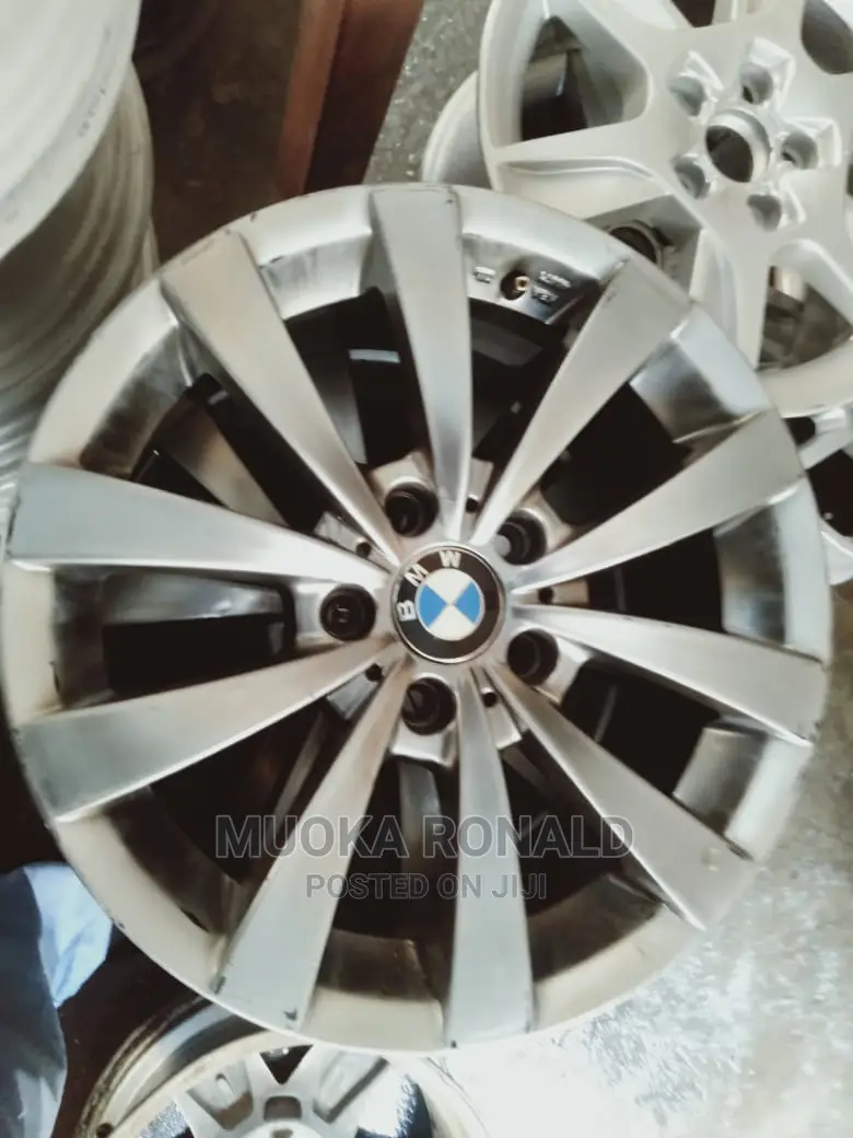 17inch Rims for BMW (ORIGINAL ONES.