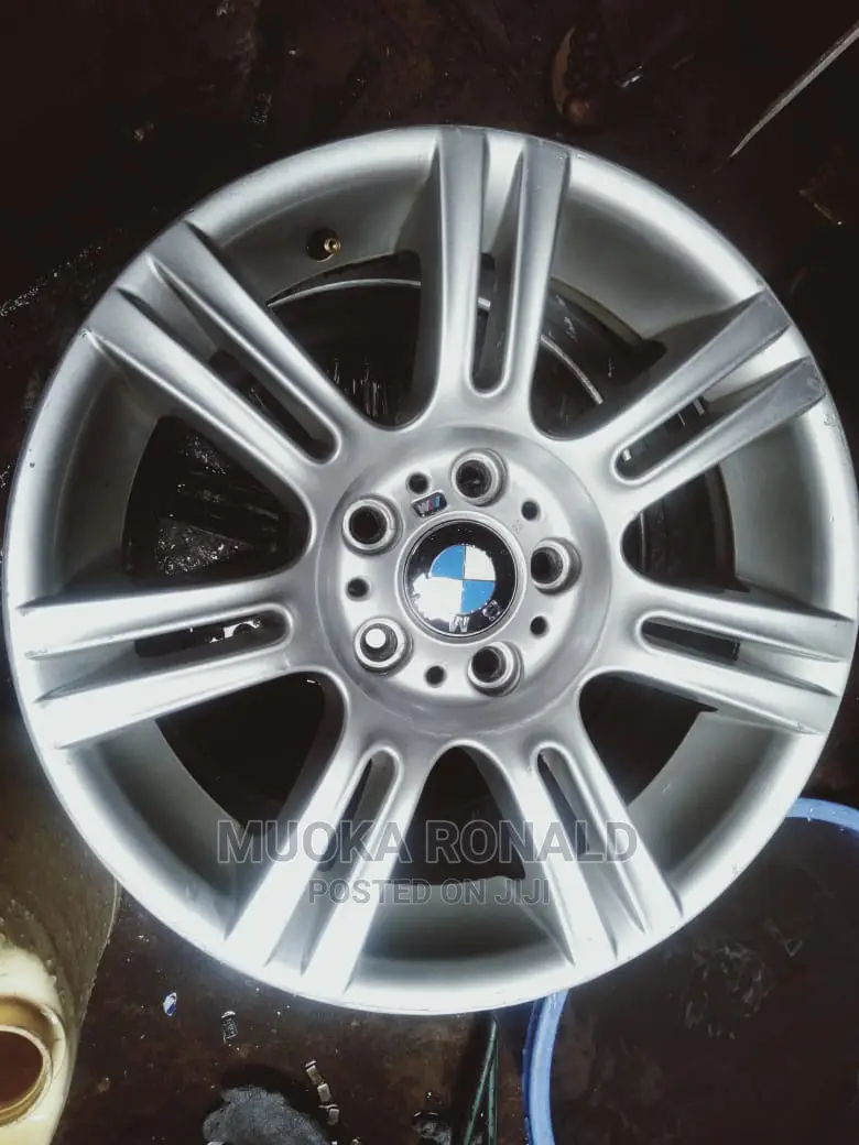 17inch Rims for BMW (ORIGINAL ONES.