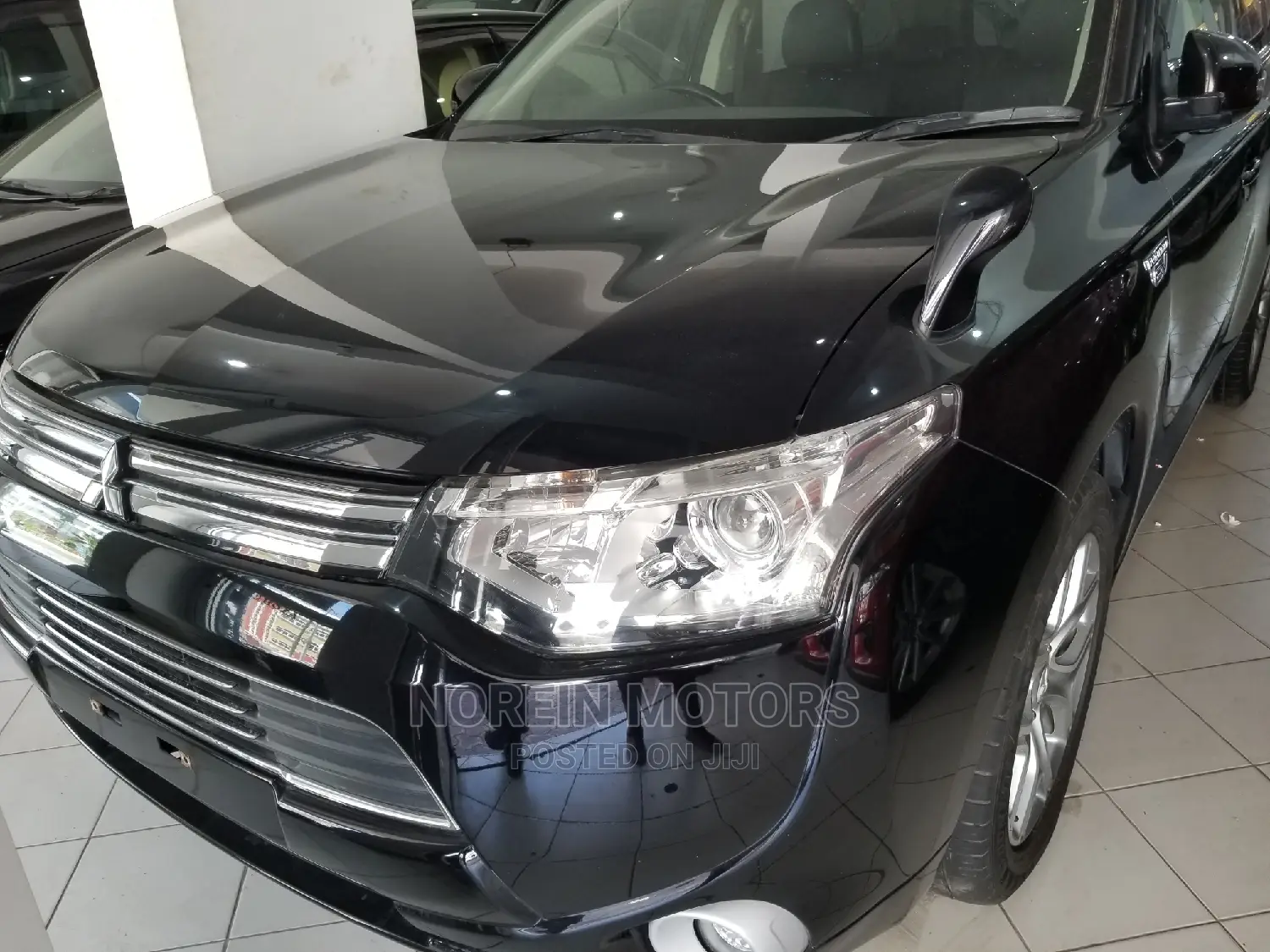 Mitsubishi Outlander 2015 Black