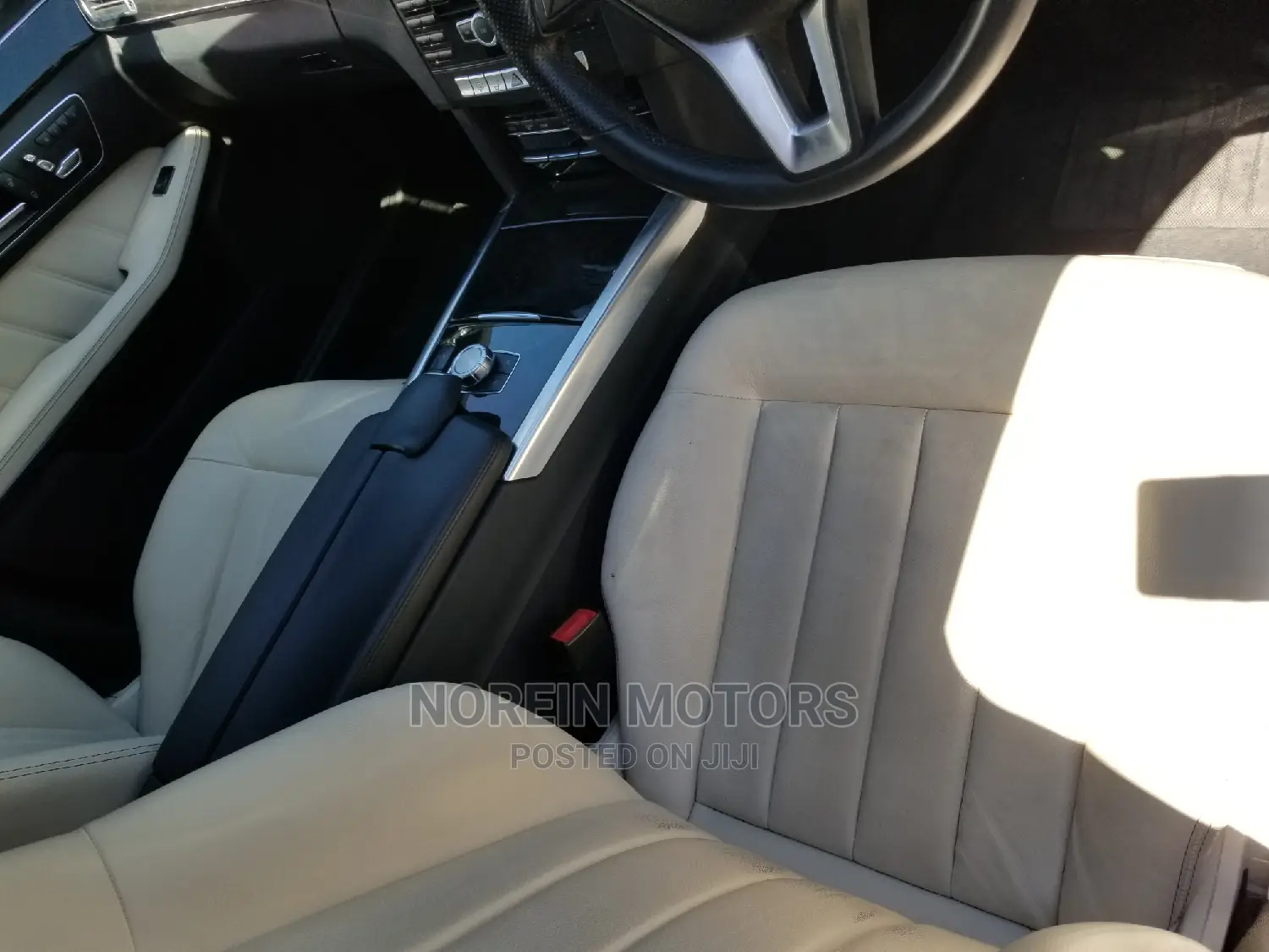 Mercedes-Benz E200 2014 Silver