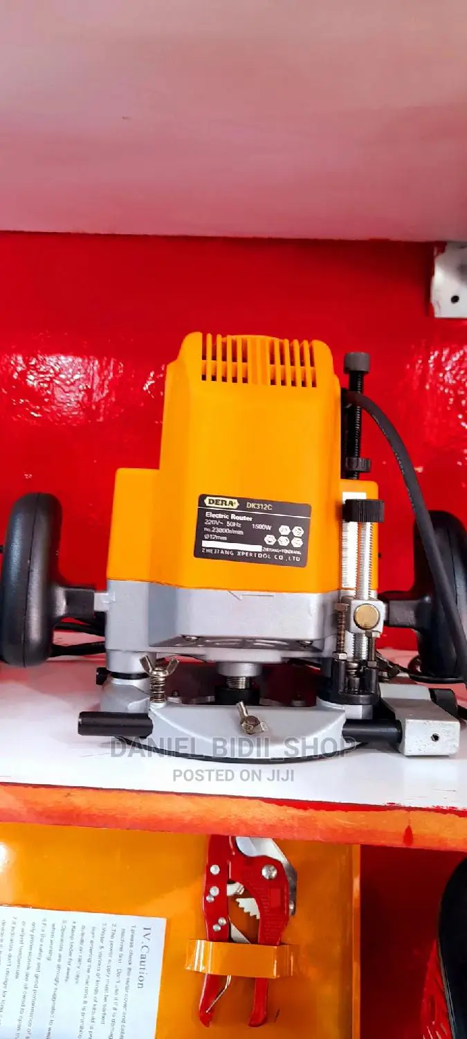 Dera Electric Router 1200w DK306B