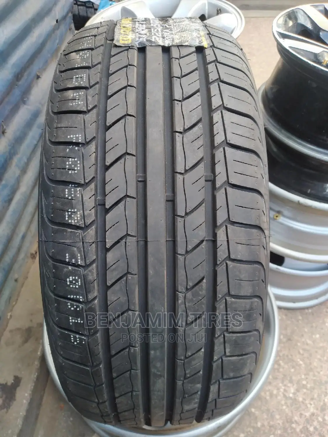 Black Hawk Low Profile Tires Sizes 225/50r17 Ht.