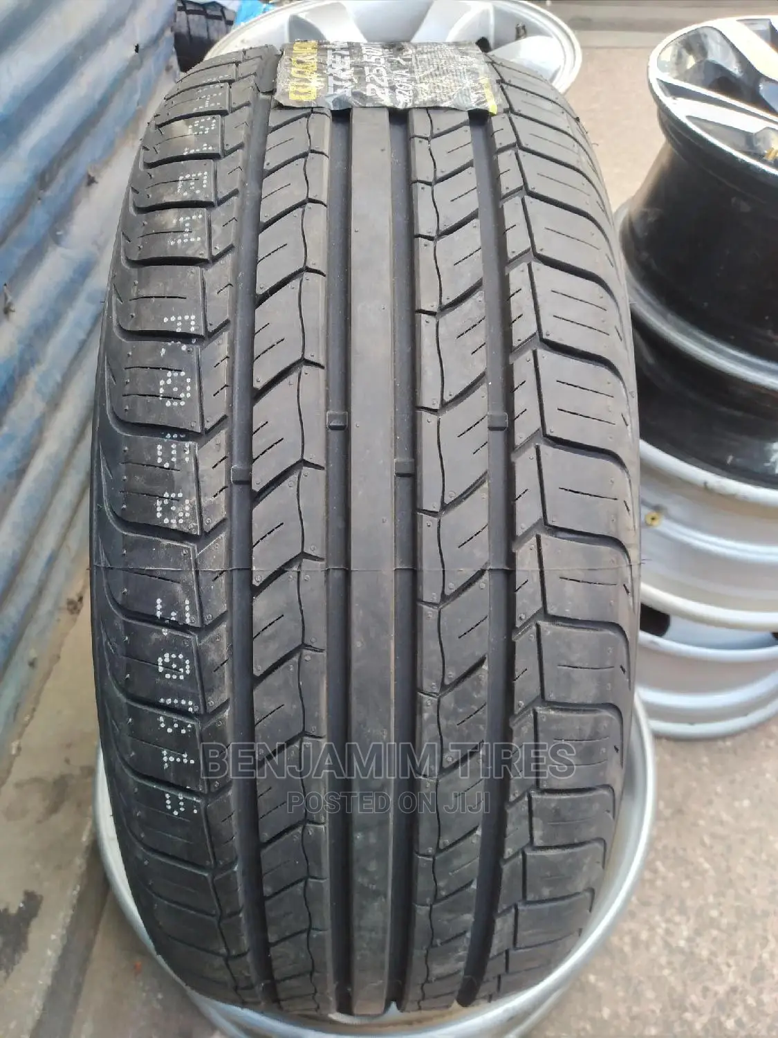 Black Hawk Low Profile Tires Sizes 225/50r17 Ht.