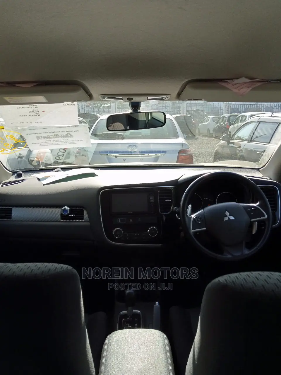 Mitsubishi Outlander 2015 White