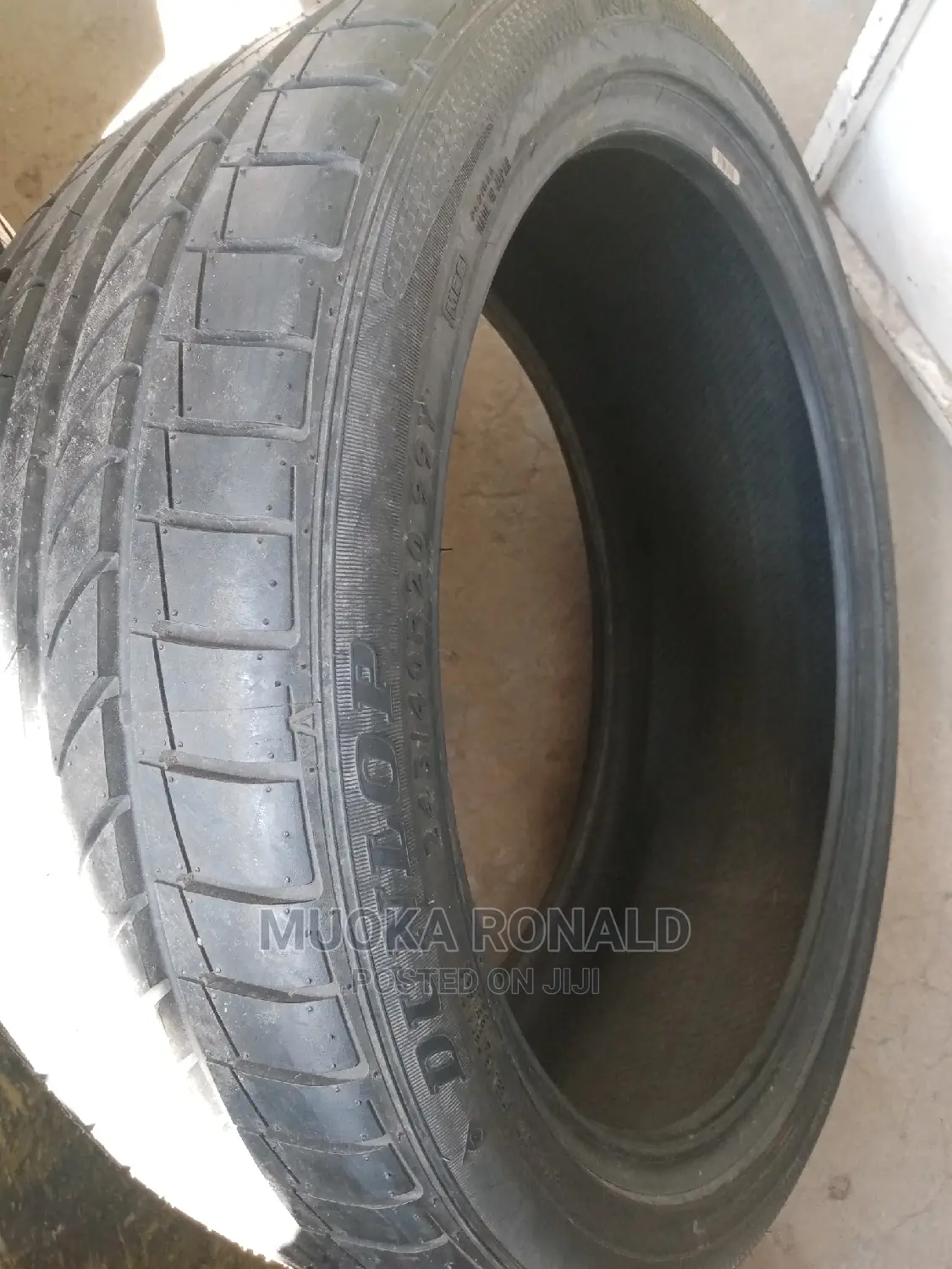 245/40r20 99Y Dunlop Tyre (Made in Japan)