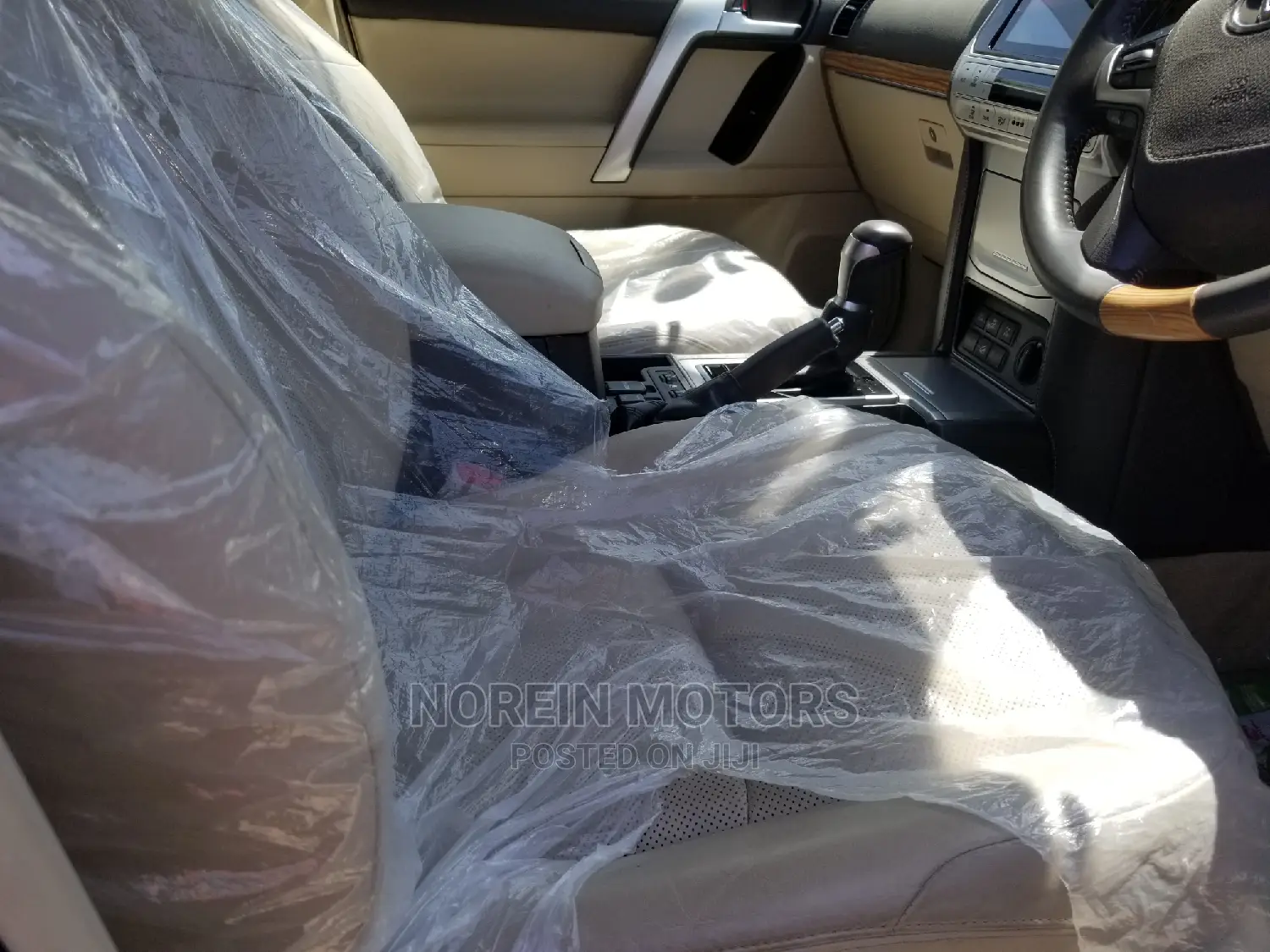 Toyota Land Cruiser Prado 2019 White