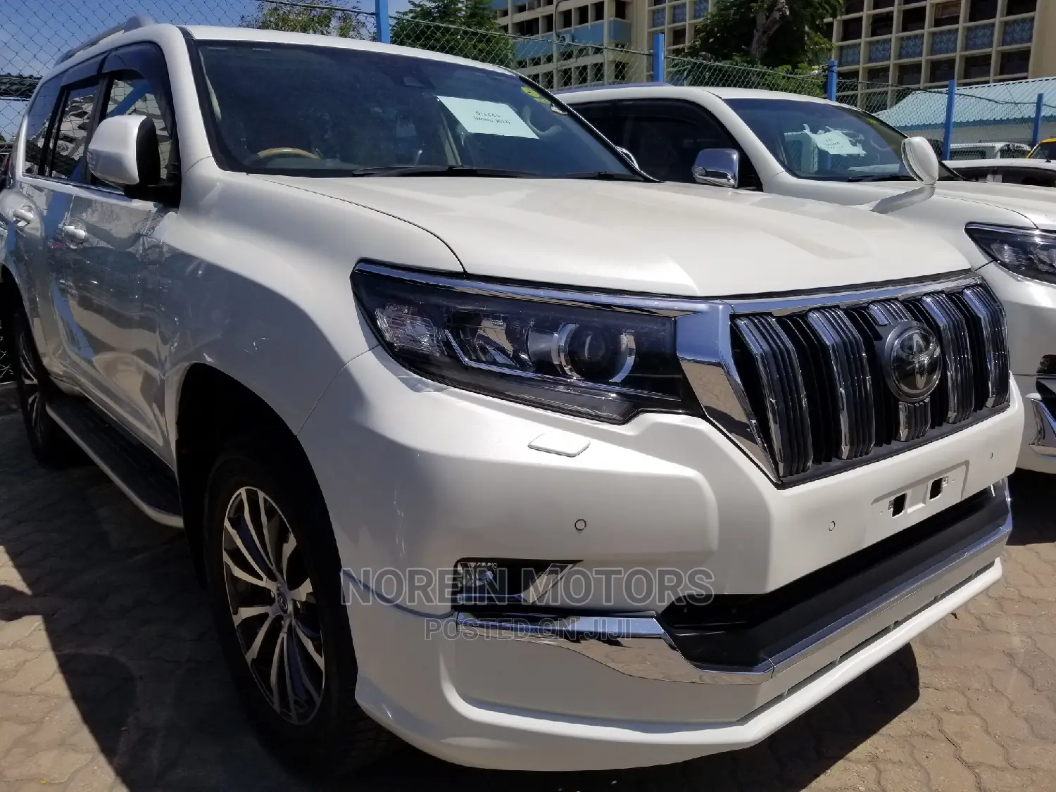 Toyota Land Cruiser Prado 2019 White