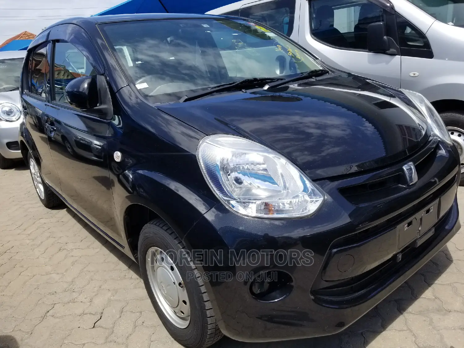 Toyota Passo 2015 Black