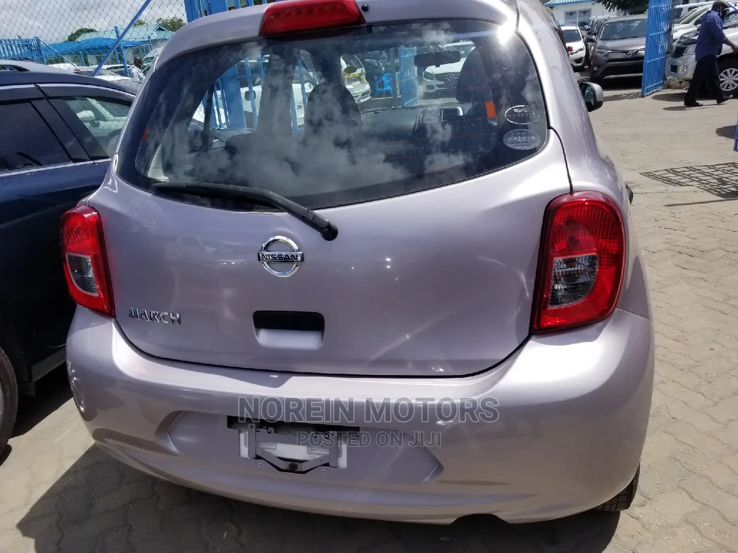 Nissan March 2015 Pink