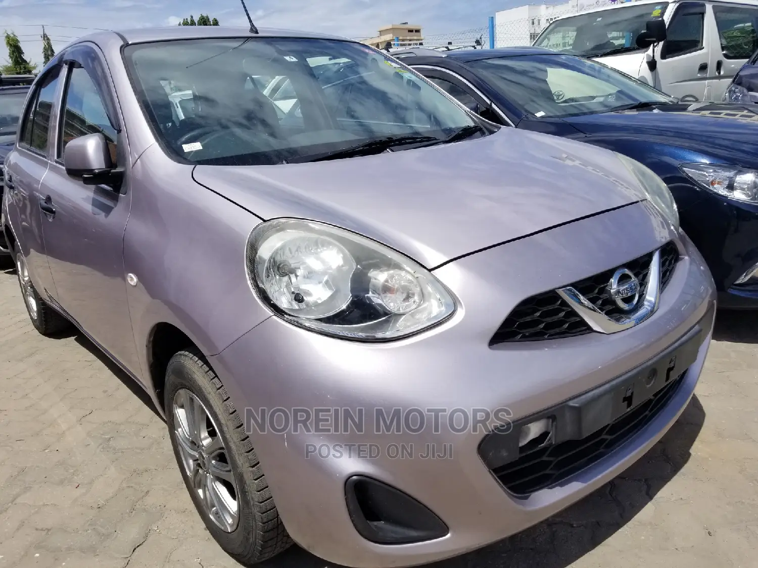 Nissan March 2015 Pink