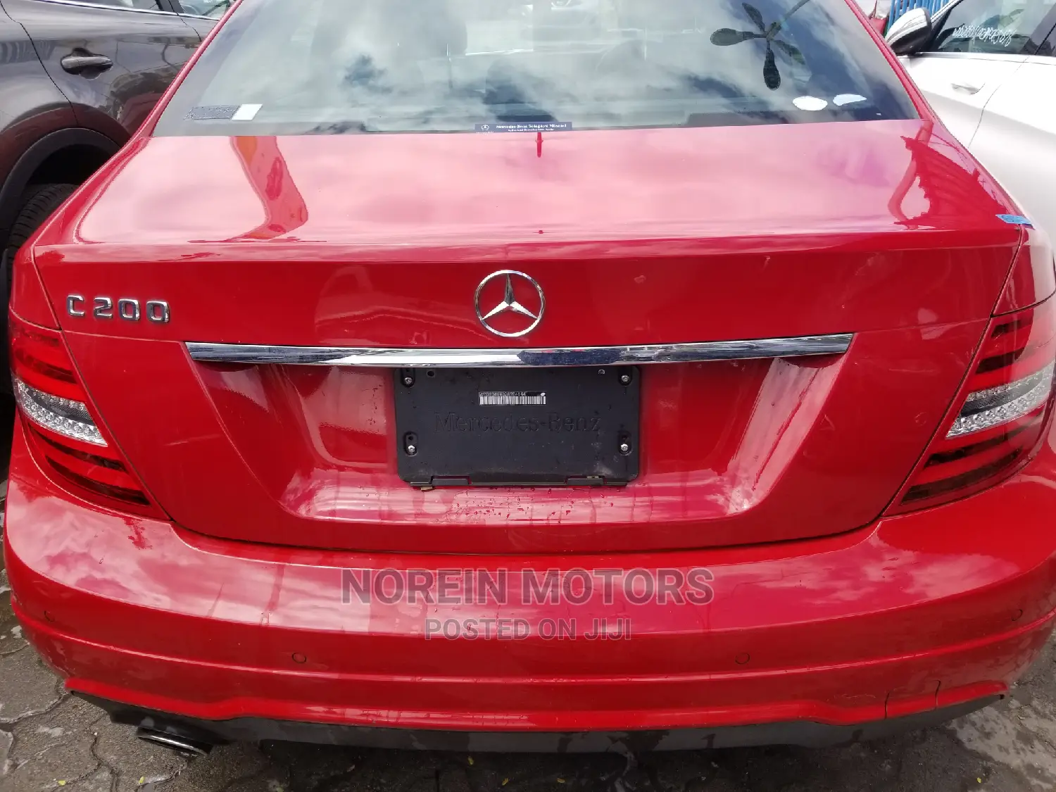 Mercedes-Benz C200 2015 Red