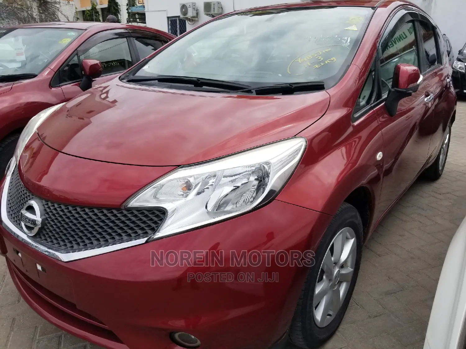 Nissan Note 2015 Red