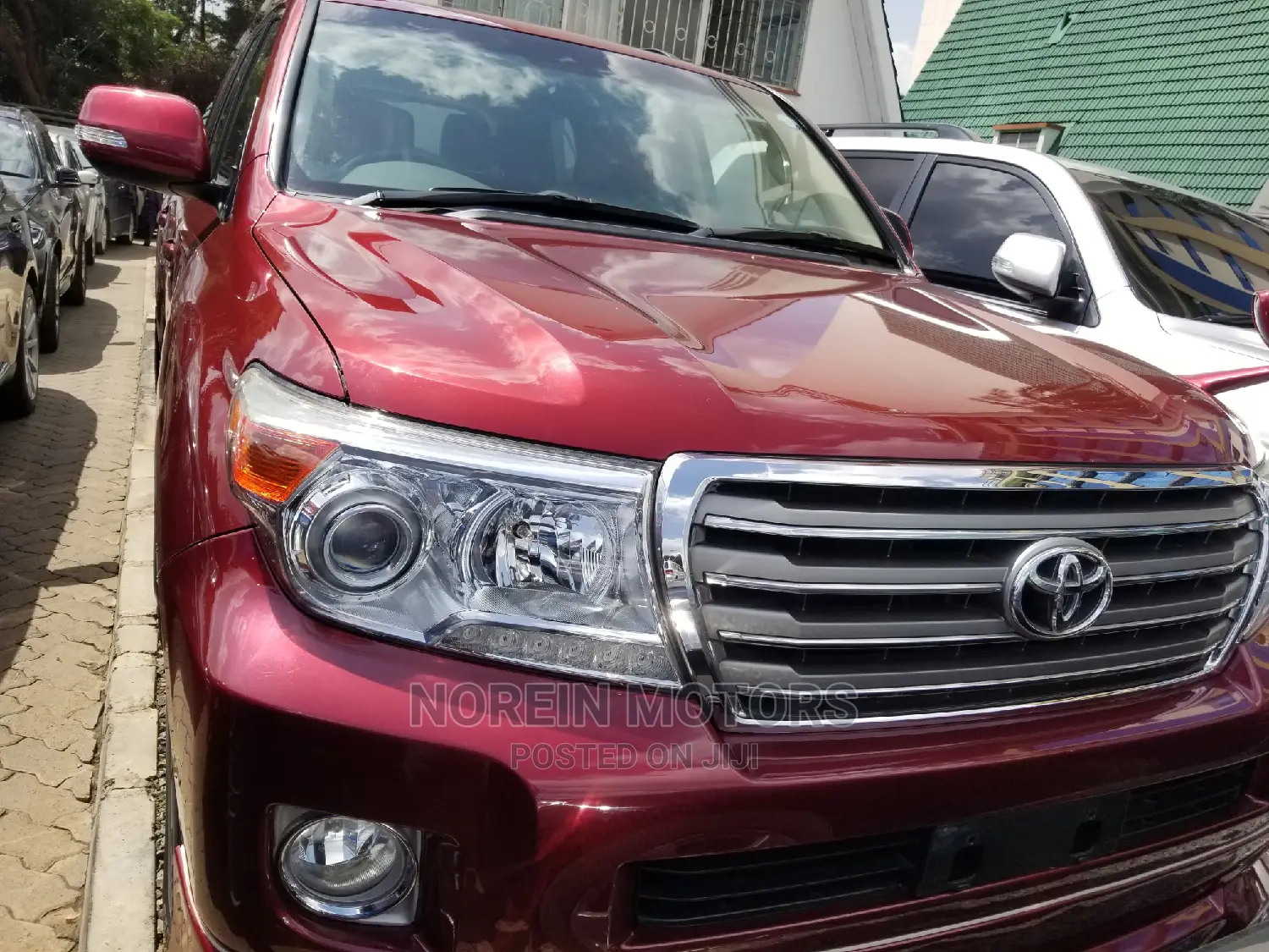 Toyota Land Cruiser 2015 Red