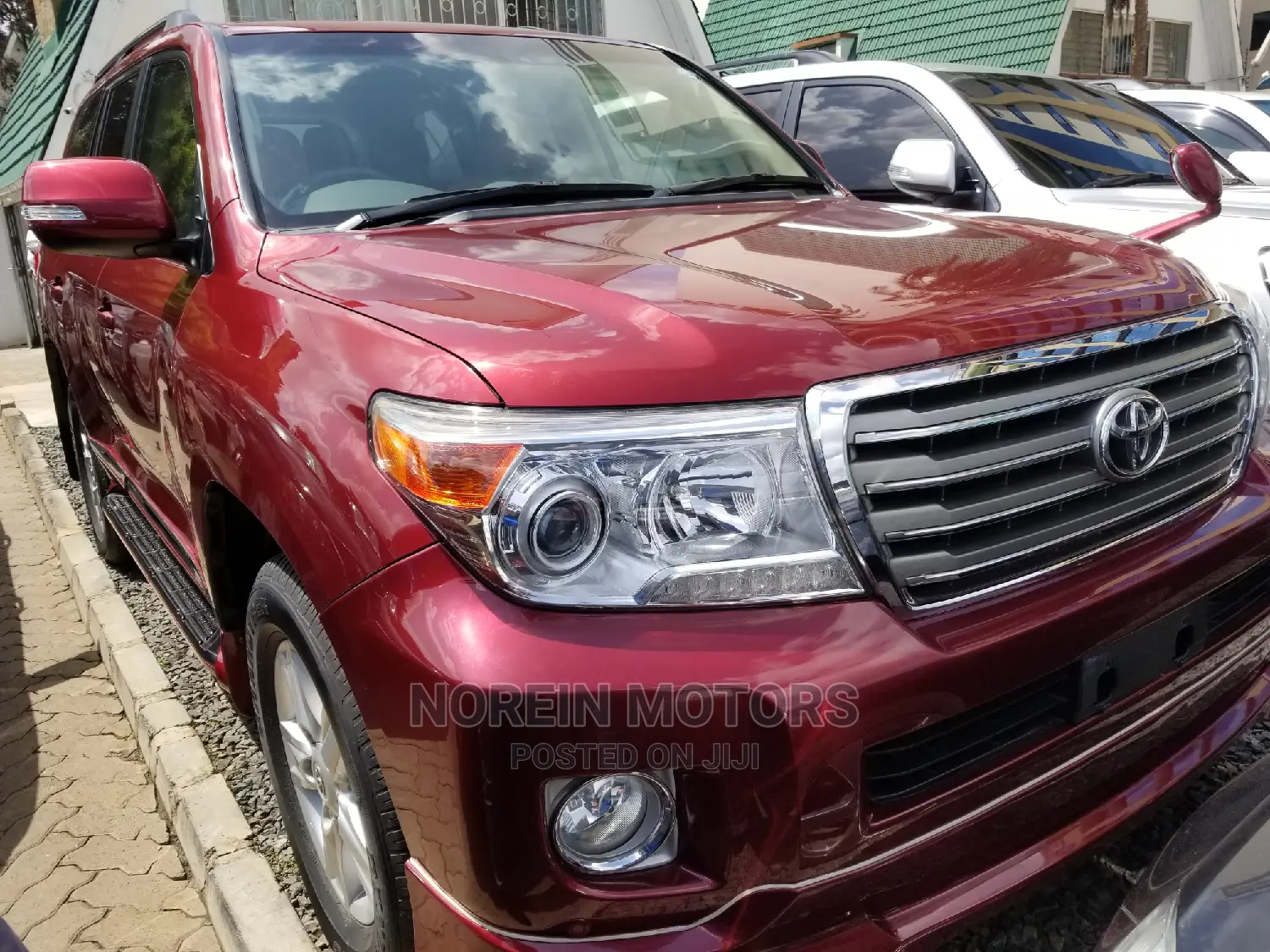 Toyota Land Cruiser 2015 Red