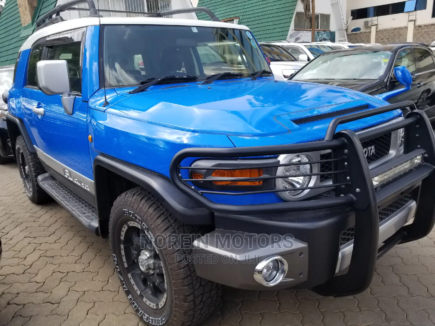 Toyota FJ Cruiser 2014 Blue