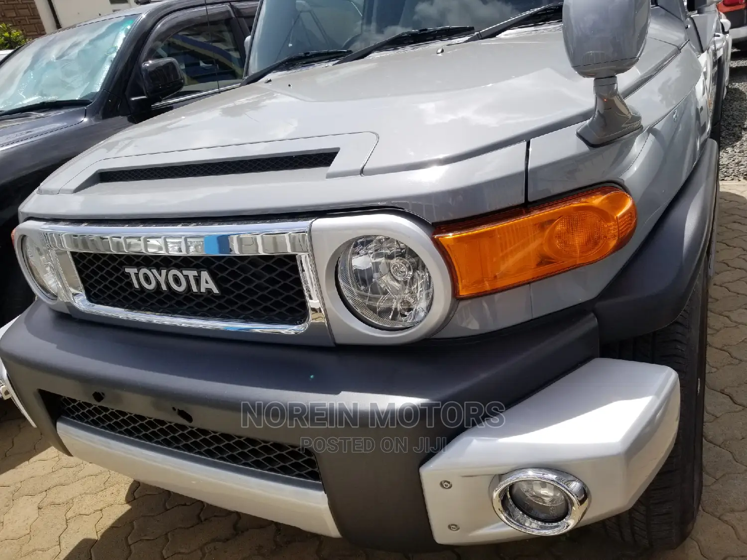 Toyota FJ Cruiser 2014 Silver