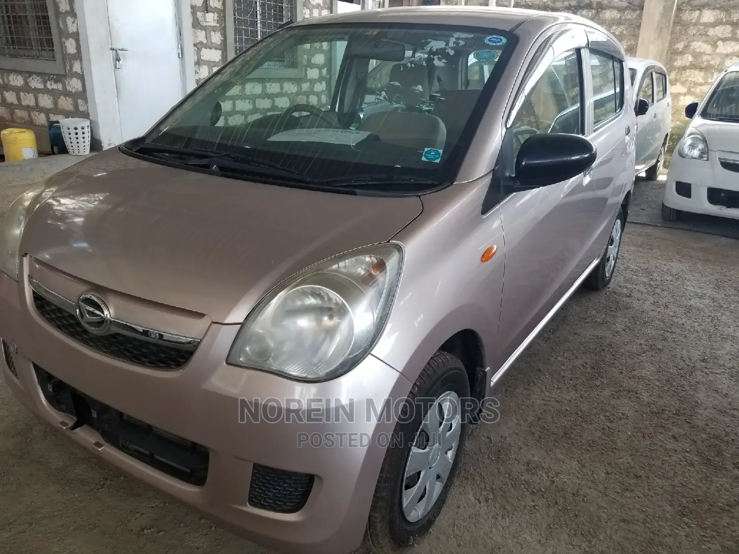 Daihatsu Mira 2015 Gold