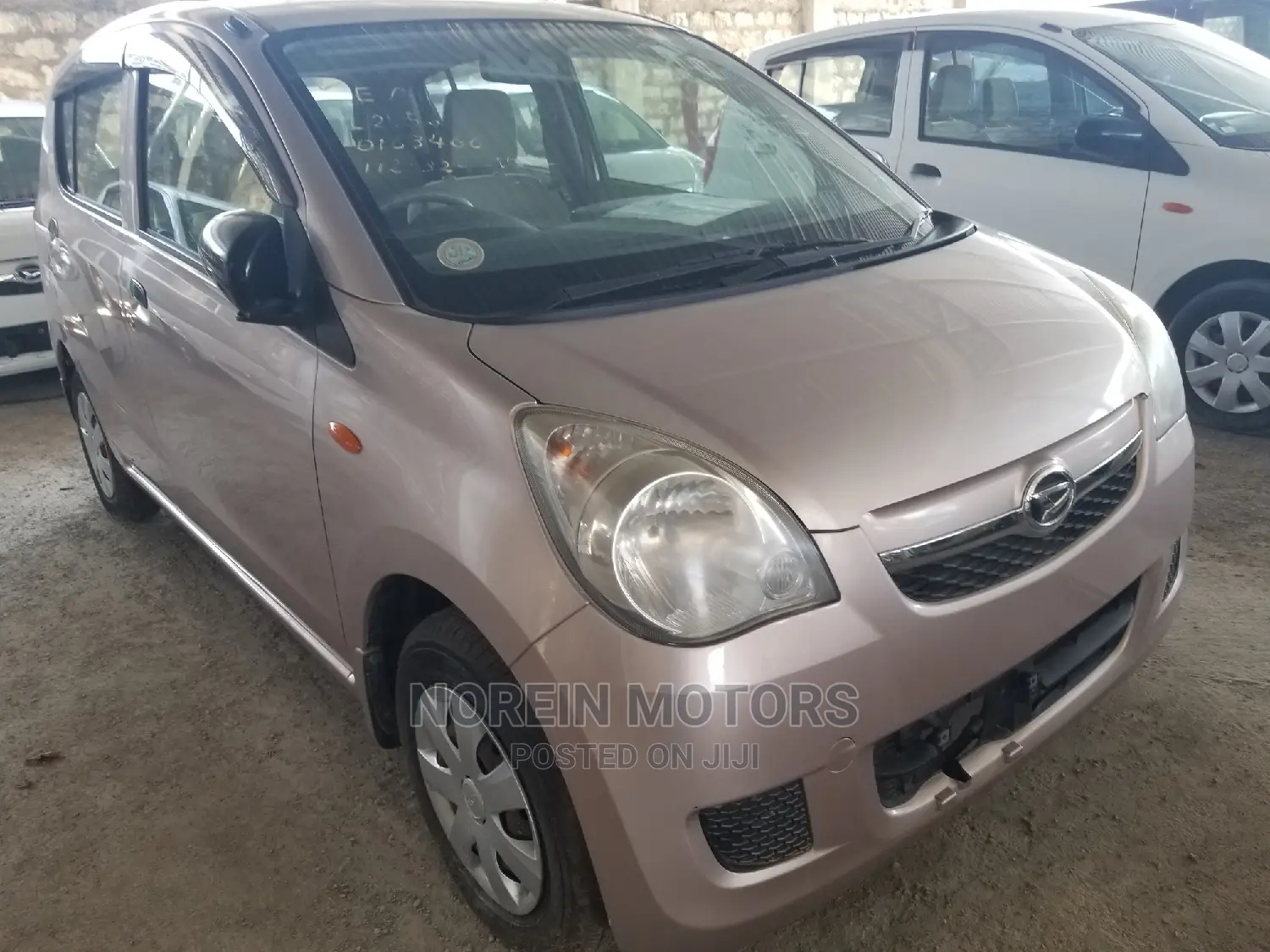Daihatsu Mira 2015 Gold