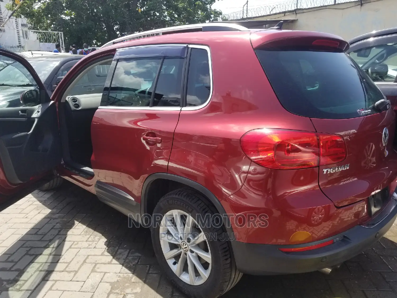 Volkswagen Tiguan 2014 Red