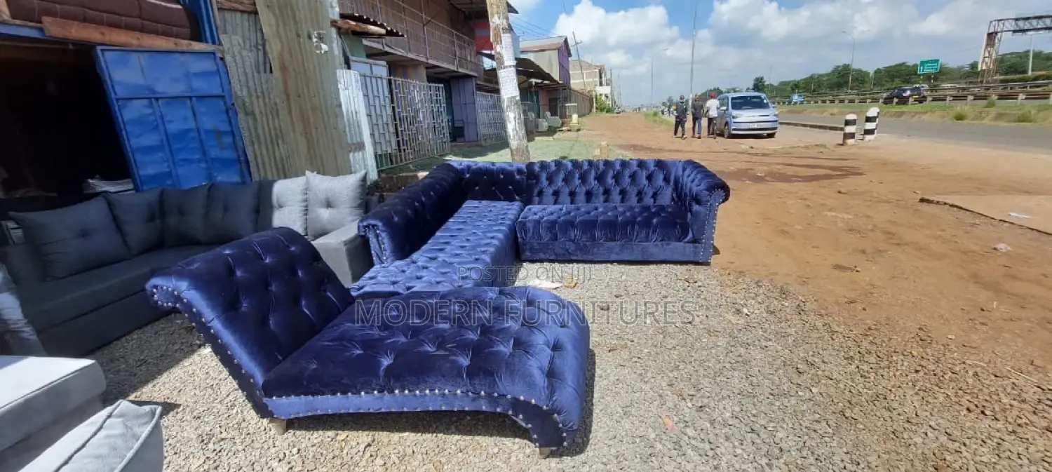 Chester Seat Plus Love Couch