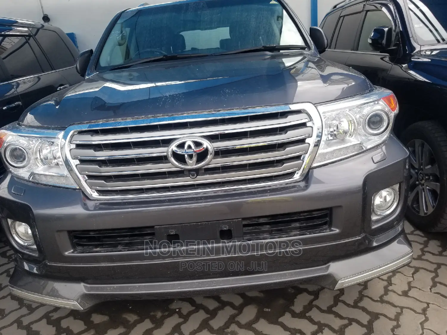 Toyota Land Cruiser 2016 Gray