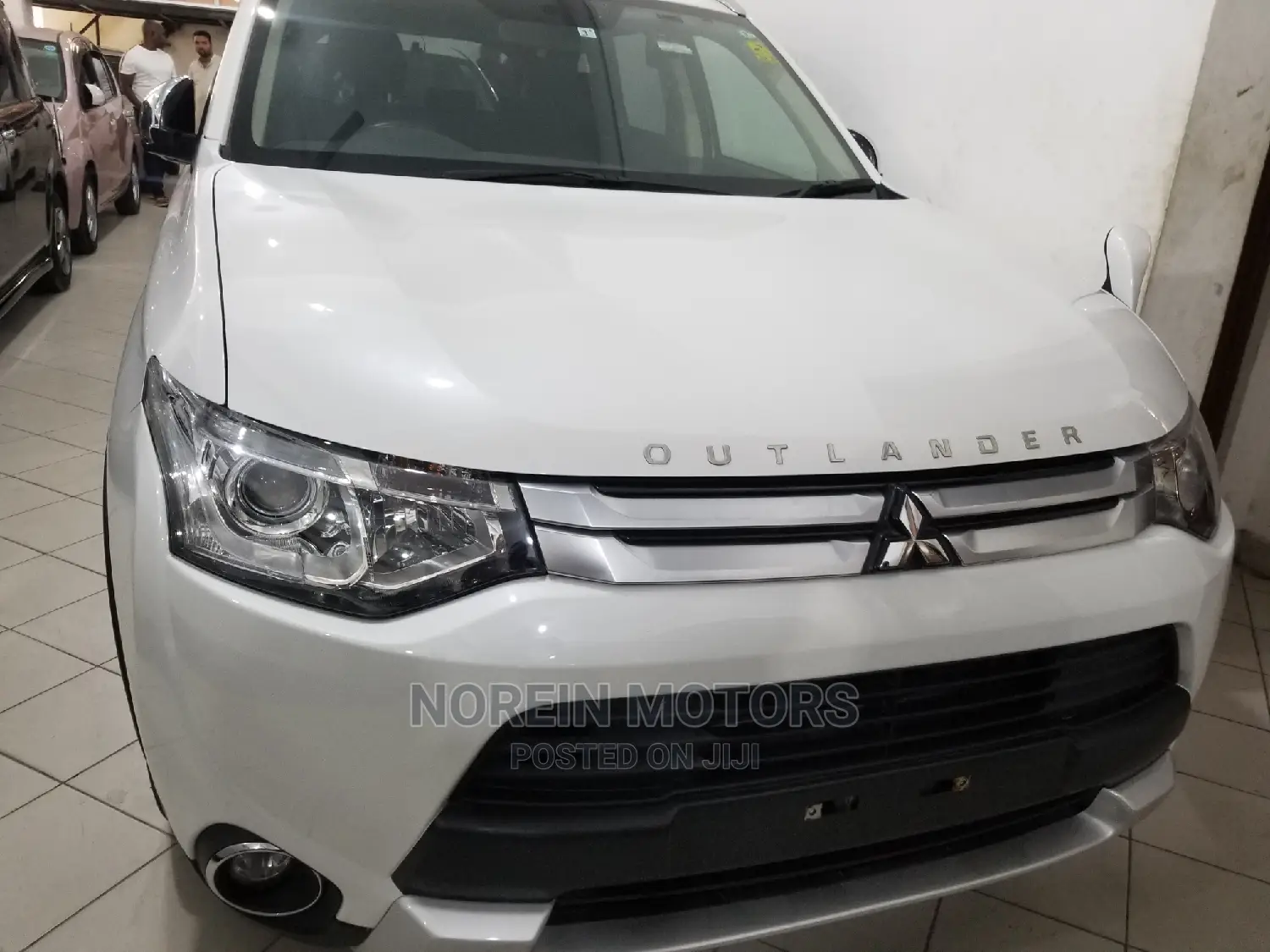 Mitsubishi Outlander 2015 White