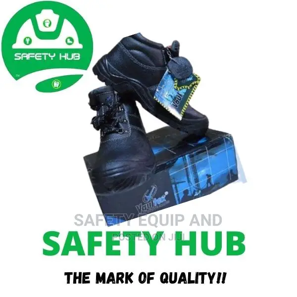 Vaultex Safety Footwear/ Safety Boots/ Safety Shoes
