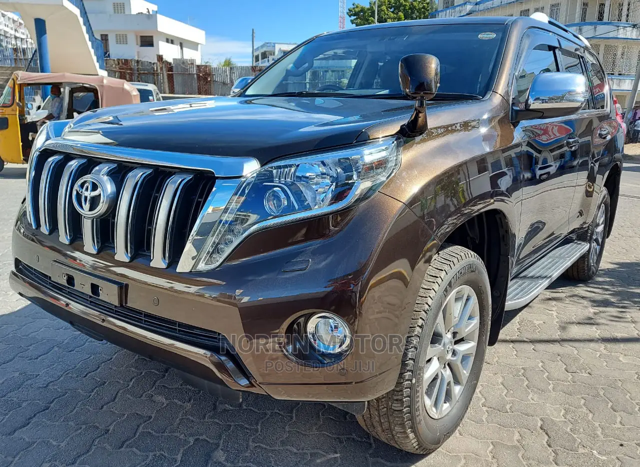 Toyota Land Cruiser Prado 2016 Brown