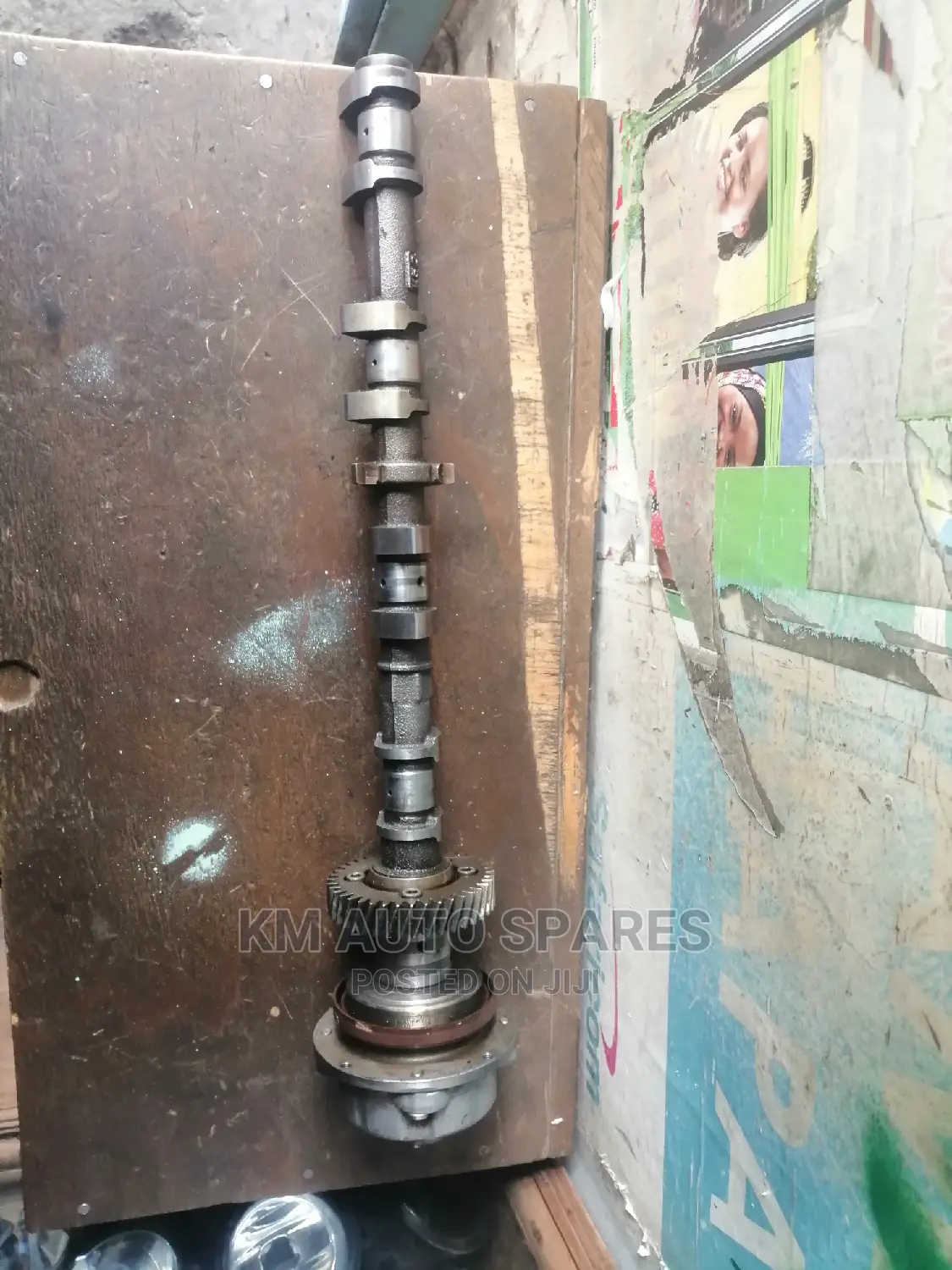 Toyota 2UZ Engine Camshaft.