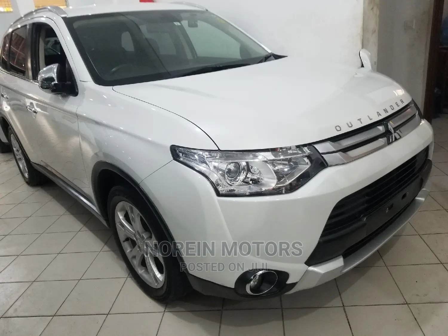 Mitsubishi Outlander 2015 Pearl