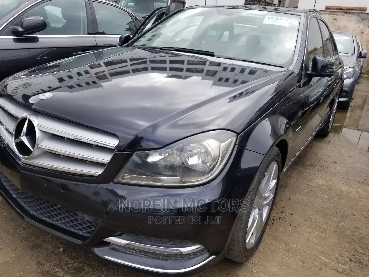 Mercedes-Benz C200 2015 Blue